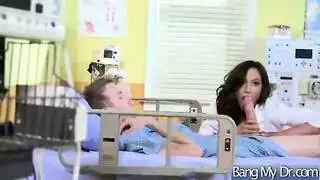 شريط جنس صريح لفايا يونان منطلق