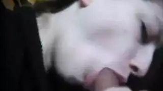 حركة إخضاع تتحول إلى لحس مهبل عنيف ونيك