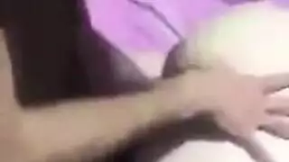 شابان ينيكان عاهرة متلهفة في فيلم إباحي مصري خشن