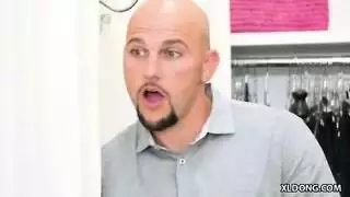 سكس كاميرا حية في غرفة الملابس يؤدي إلى حركة إكس إكس إكس خارجية
