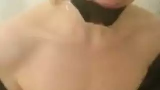 يعاقبها زوجة اب