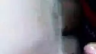 أثداء هائلة تتأرجح في فيلم إباحي