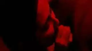 إباحي ياباني صريح: مراهقة مشعرة تُملأ حتى آخره