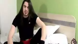 دخول خلفي متطرف بأداة كبيرة