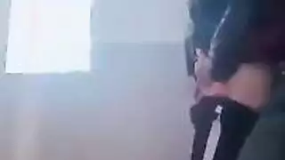 حرامي طلع علي بنت من الغرفه