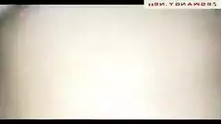 غزو السفاح: يدق فرج الشرموطة الشاحبة الأحمر بقوة