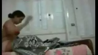 عاهرات مصريات يُنْكَن: تجميع