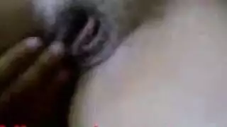 فتاة أردنية تتوسل لجماع إباحي عميق وخشن