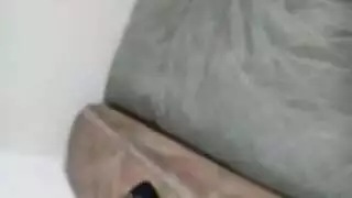 تمثيل أدوار لزوجين حقيقيين: أم مثيرة وابن مطيع إكس إكس إكس