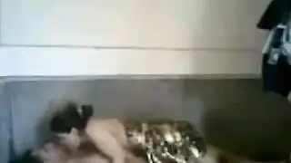 ملكة الشرج المصرية: شرموطة ماهرة في مص الذكر وأخذه في الطيز