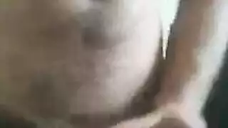 جنس مثلي قاسي: إيلاج عميق في الحلق ونقطة جي