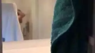 مستعد لأخذ قضيب توم الضخم لممارسة مثلي جديدة