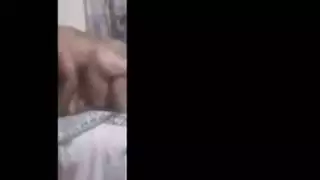 الفاجره راكبه على زبر نياكها بتنيك كسها بكل شهوه من زبره الكبير ال بيكيفها