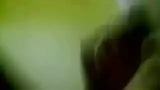 بنت تجيبهم وهي بتتناك