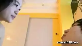 بنت كورية ممحونة