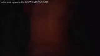 معلمة مثارة تبتلع السائل المنوي بعد الجنس في المكتب