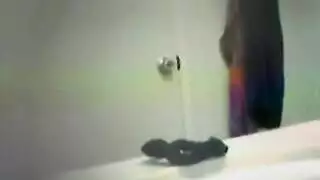 مشكلة مزدوجة: عارضات ناضجات يقدمن عرضًا إباحيًا في جنس جماعي مباشر