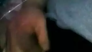 واقي على عمود ضخم: استمناء وإطلاق داخل لعبة جنس