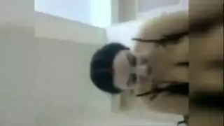 عرض عربي ساخن: جنس صريح مع ذروة موسيقية