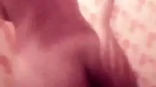 لعبة قاسية تنتهي بقذف فوضوي على الوجه