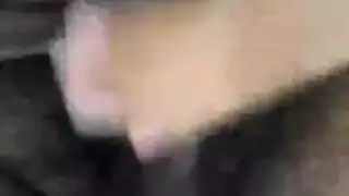 قضيب ضخم وسمين مراهق يستمني حتى ينفجر حمله